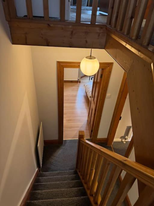 Stylish, Spacious And Central 4 Bedroom House Белфаст Экстерьер фото